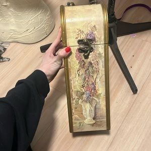 Wine/champagne carrier